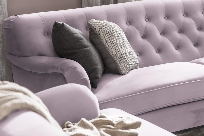 Howard Riviera 3-istuttava Kaareva Samettisohva - Violetti - Huonekalut - Sohva - 3:n istuttava sohva