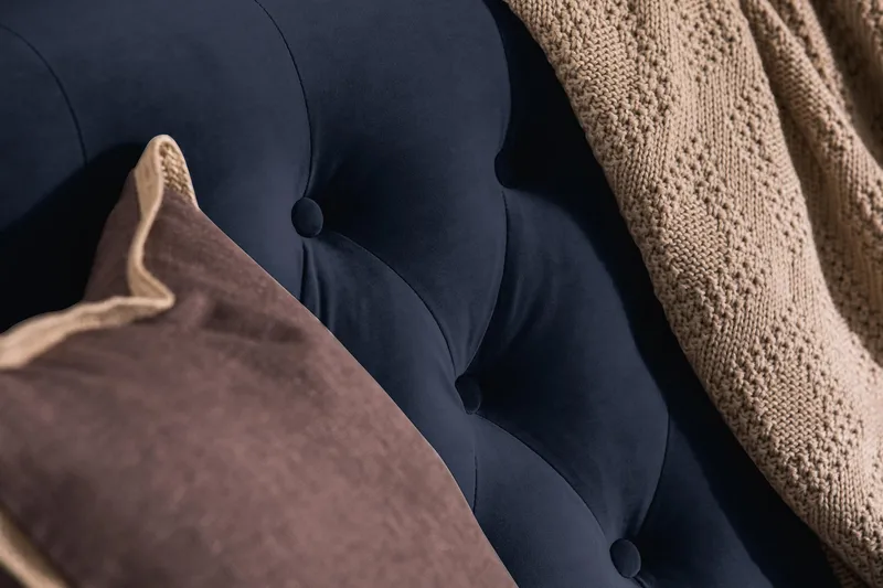 Howard Riviera 3-istuttava Samettisohva - Sininen - Huonekalut - Sohva - 3:n istuttava sohva