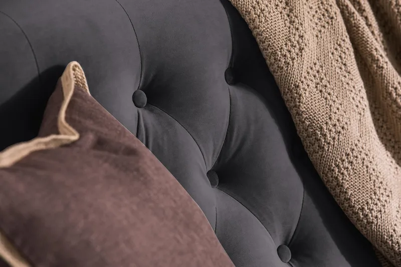 Howard Riviera 3-istuttava Samettisohva - Tummanharmaa - Huonekalut - Sohva - 3:n istuttava sohva