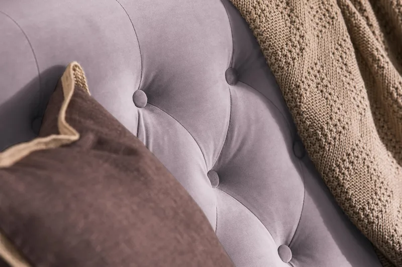 Howard Riviera 3-istuttava Samettisohva - Violetti - Huonekalut - Sohva - 3:n istuttava sohva