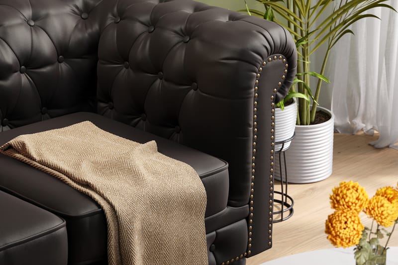 Chesterfield Deluxe 2-istuttava sohva - Musta - Huonekalut - Sohva - 2:n istuttava sohva