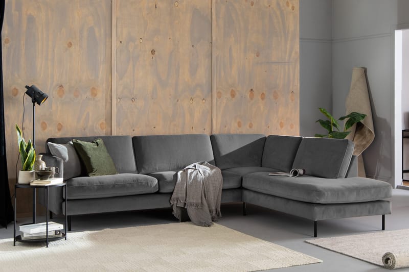 Samettisohva Elion 2,5:n ist avopäädyllä Oikea - Vaaleanharmaa - Huonekalut - Sohva - Divaanisohva - 2 istuttava sohva divaanilla