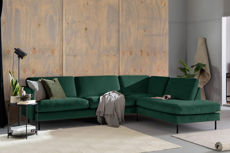 Samettisohva Elion 2,5:n ist avopäädyllä Oikea - Vihreä - Huonekalut - Sohva - Divaanisohva - 2 istuttava sohva divaanilla