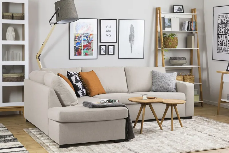 Crazy 3-istuttava Vasenkätinen L-muotoinen Divaanisohva Kankaalla - Beige - Huonekalut - Sohva - Divaanisohva - 3 istuttava sohva divaanilla