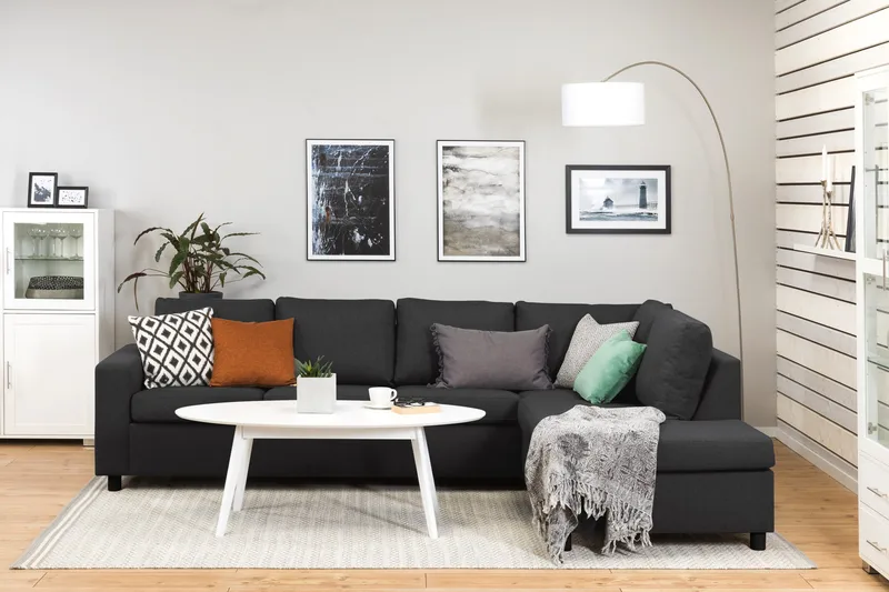 Crazy 4-istuttava Oikeakätinen L-muotoinen Divaanisohva Kankaalla - Antrasiitti - Huonekalut - Sohva - Divaanisohva - 3 istuttava sohva divaanilla