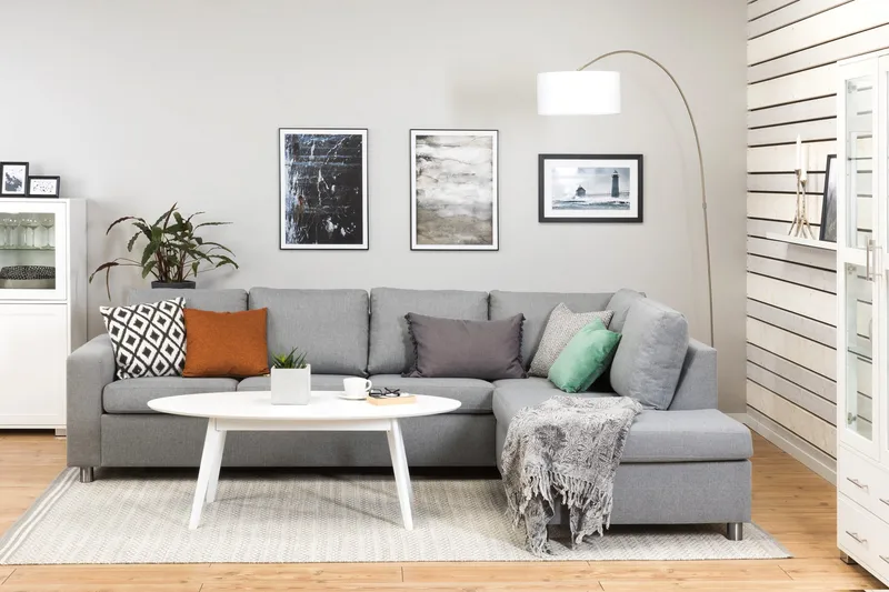 Crazy 4-istuttava Oikeakätinen L-muotoinen Divaanisohva Kankaalla - Harmaa - Huonekalut - Sohva - Divaanisohva - 3 istuttava sohva divaanilla