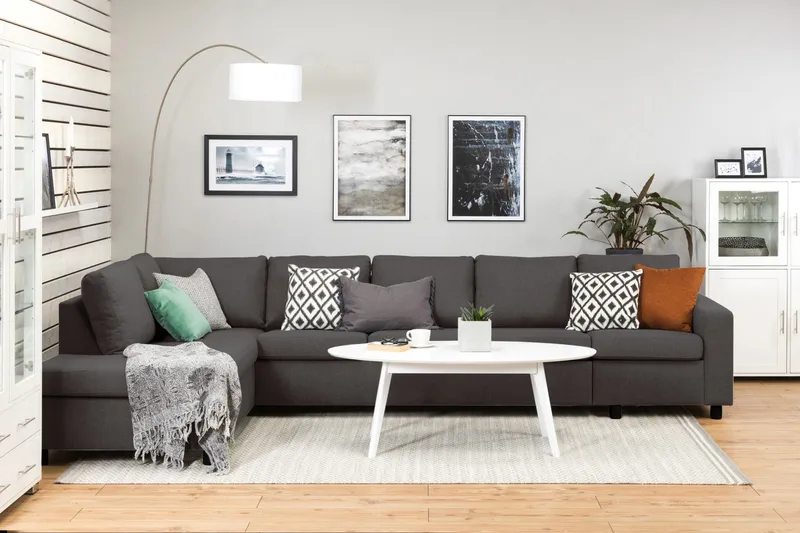 Crazy 5-istuttava Vasenkätinen L-muotoinen Divaanisohva Kankaalla - Tummanharmaa - Huonekalut - Sohva - Divaanisohva - 4 istuttava sohva divaanilla