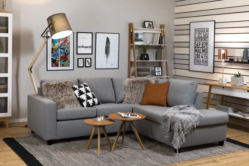 Crazy 3-istuttava Oikeakätinen L-muotoinen Divaanisohva Kankaalla - Harmaa - Huonekalut - Sohva - Divaanisohva - 2 istuttava sohva divaanilla