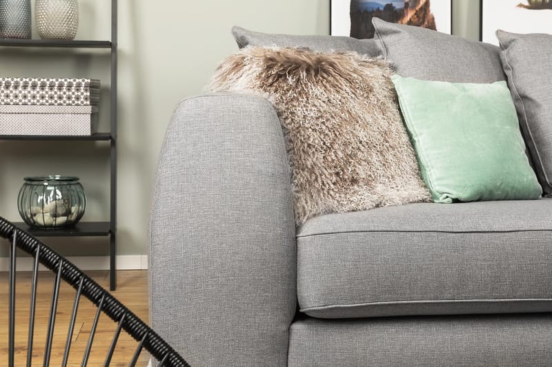 Optus 4-istuttava Oikeakätinen L-muotoinen Divaanisohva Kankaalla sis. Kirjekuorityynyt - Vaaleanharmaa - Huonekalut - Sohva - Divaanisohva - 3 istuttava sohva divaanilla