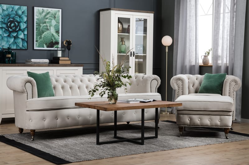 Samettisohva Chester Deluxe 3:n ist Kaareva - Beige - Huonekalut - Sohva - Howard-sohvat