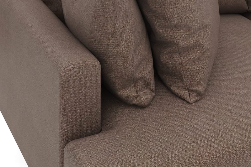 Menard 3-istuttava Syvä Kangassohva - Ruskea - Huonekalut - Sohva - 3:n istuttava sohva