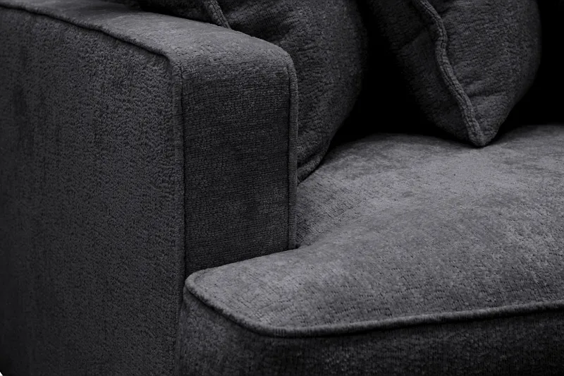 Rossita Lyx 4-istuttava Erittäin Syvä Sohva Chenillestä - Trenza 01, Musta Chenille - Huonekalut - Sohva - 4:n istuttava sohva