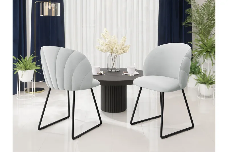 Akitomo Ruokatuoli - Vaaleanharmaa - Huonekalut - Tuoli & nojatuoli - Ruokapöydän tuolit