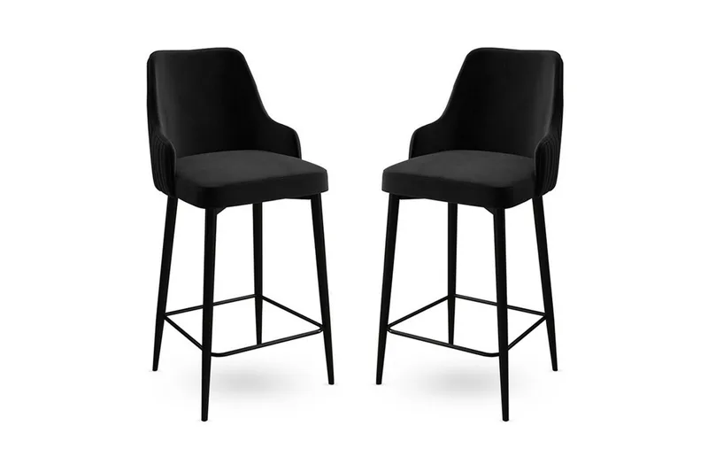 Baarijakkara Ydra Musta, Musta