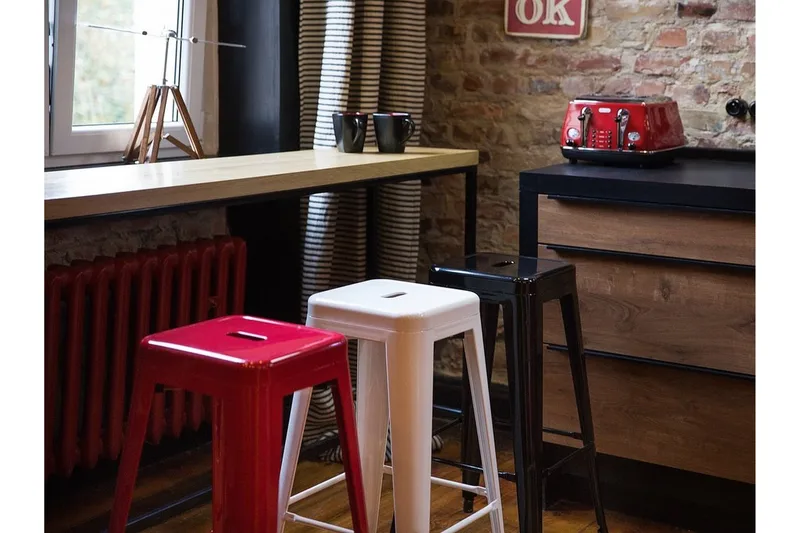 Baarituoli Cabrillo 42 cm - Punainen - Huonekalut - Tuoli & nojatuoli - Baarituoli