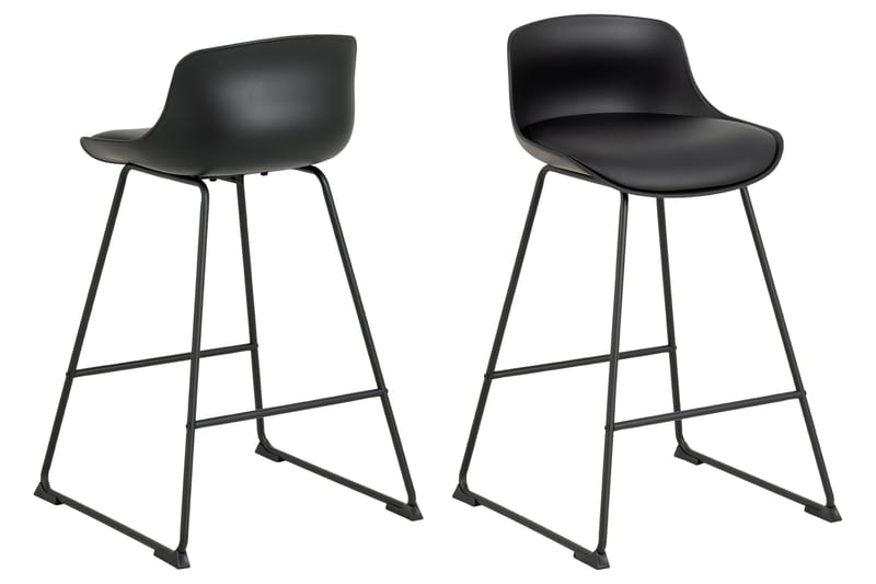 Baarituoli Mandira, Musta