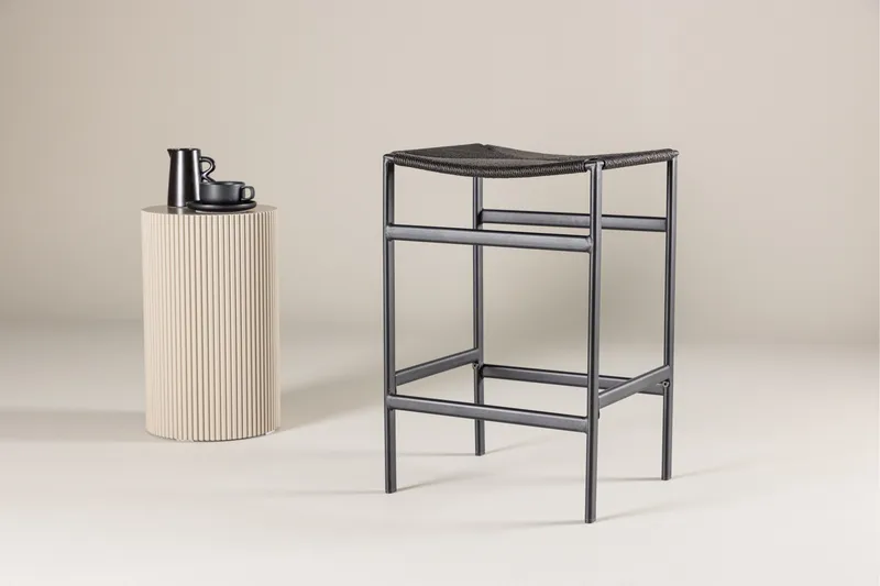 Polly Baarijakkara 66 cm - Musta - Huonekalut - Tuoli & nojatuoli - Baarituoli