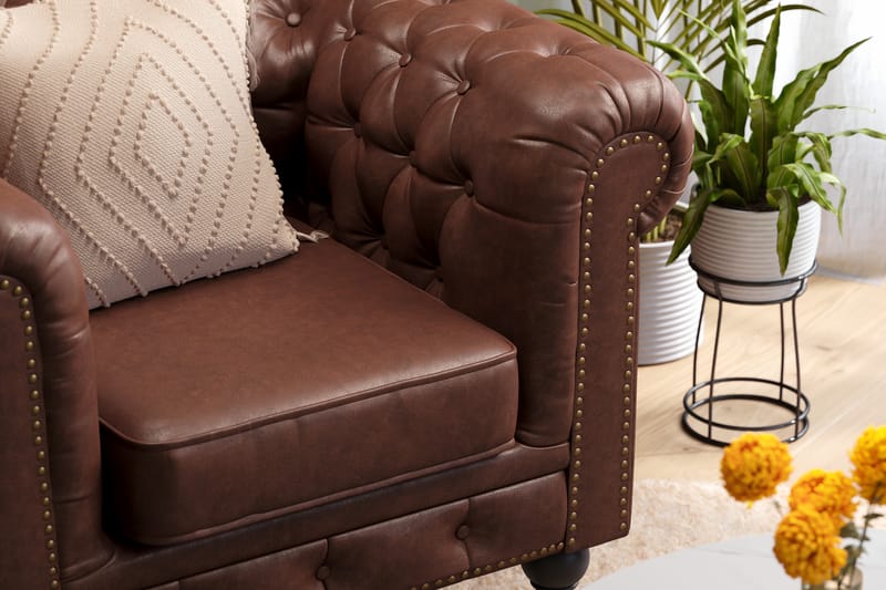 Chesterfield Deluxe nojatuoli - Tummanruskea - Huonekalut - Tuoli & nojatuoli - Nojatuoli & lepotuoli