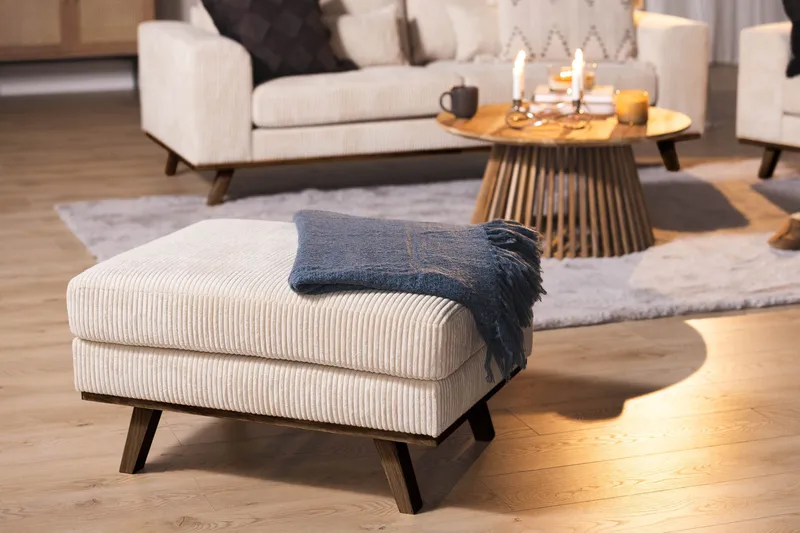 Copenhagen Rahi Manchester - Beige - Huonekalut - Tuoli & nojatuoli - Jakkara & jalkarahi - Rahi