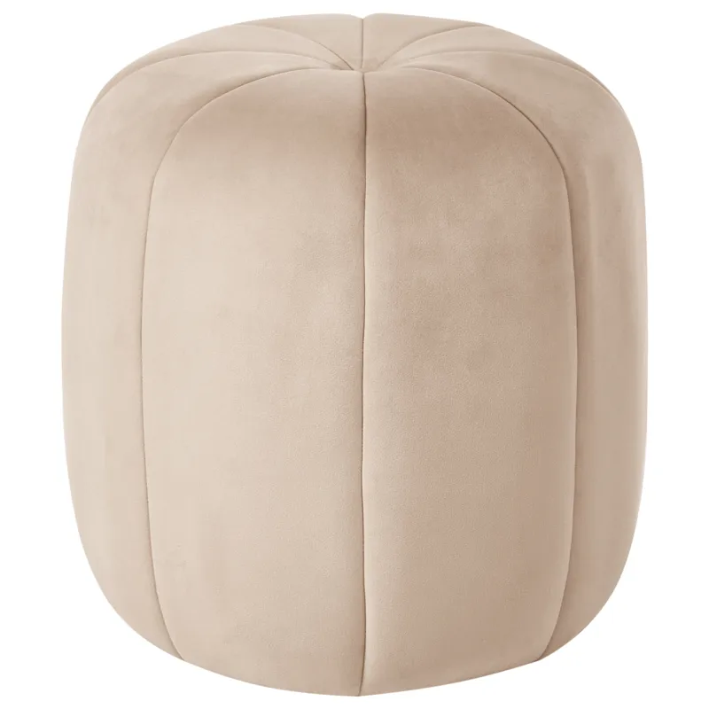 Rahi Selby, Beige