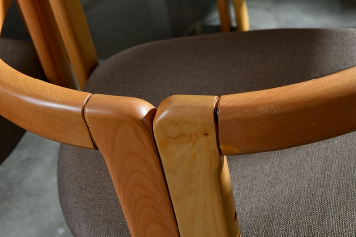 KarmTuoli Ayten - Tammi/Ruskea - Meikkituoli - Käsinojallinen tuoli - Ruokapöydän tuolit