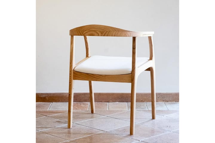 Ruokatuoli Hommedal - Pähkinä - Ruokapöydän tuolit - Meikkituoli - Käsinojallinen tuoli
