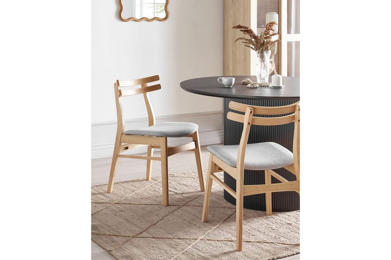 Matsalsstol Beliani Cynthiana set om 2 Ljus Trä-Grå Light grey - Huonekalut - Tuoli & nojatuoli - Ruokapöydän tuolit
