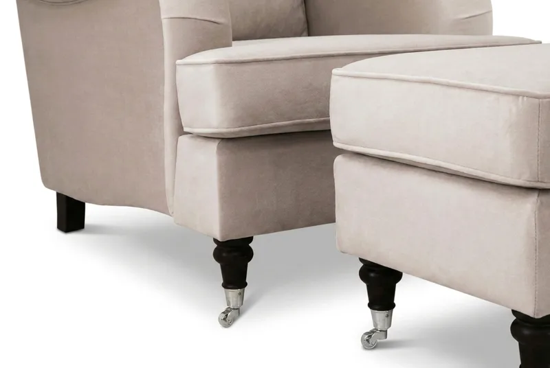 Howard Classic -sohvaryhmä, nojatuoli ja rahi sametissa - Beige - Huonekalut - Tuoli & nojatuoli - Nojatuoli & lepotuoli - Howard-nojatuolit