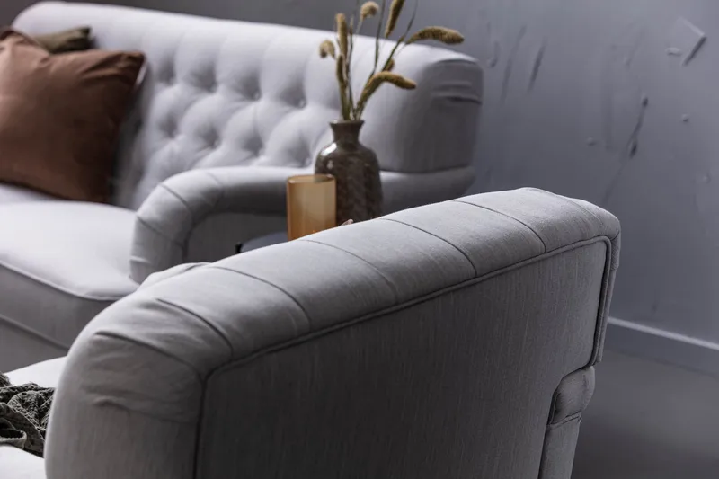 Nojatuoli jalkarahilla New Castle - Pellavanharmaa - Huonekalut - Tuoli & nojatuoli - Nojatuoli & lepotuoli - Howard-nojatuolit