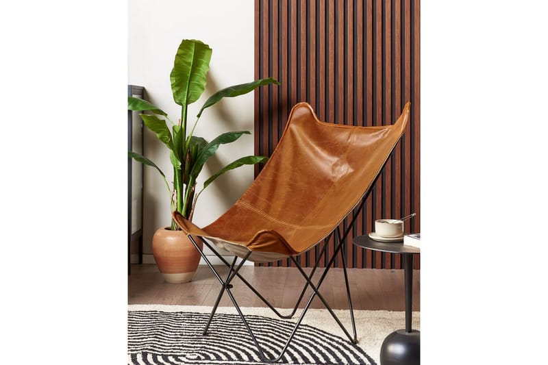 Nojatuoli Nybro - Ruskea, Musta/Keinonahka - Huonekalut - Tuoli & nojatuoli - Nojatuoli & lepotuoli