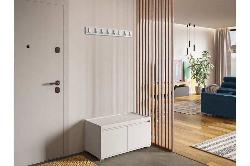 Istuinpenkki Falknis 2:n ist, Valkoinen