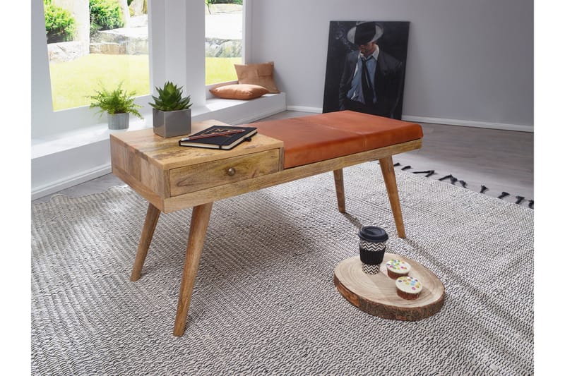 Istuinpenkki Nagos, Puu/Luonnonväri