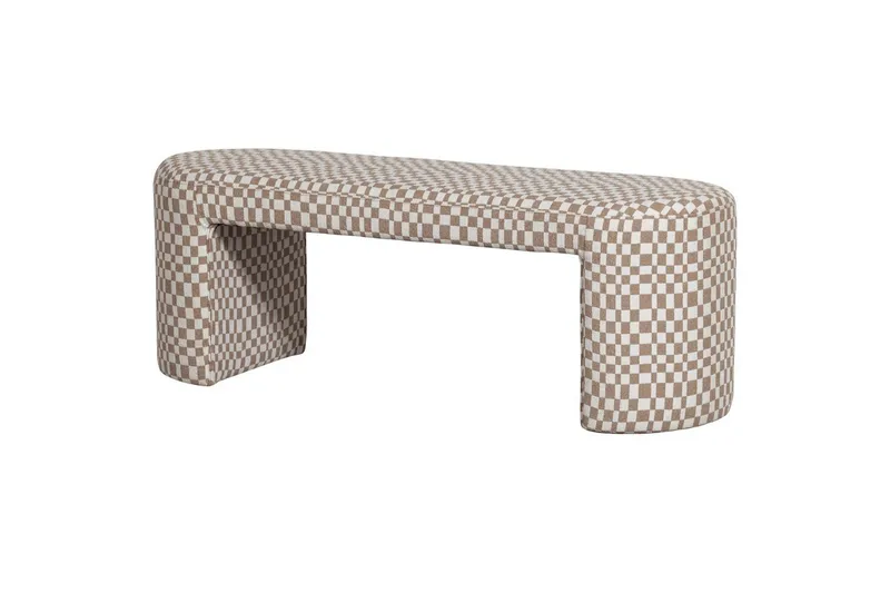 Penkki Jacob, Hiekka