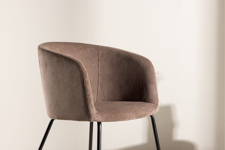 Berita Käsinojatuoli Ruskea - Furniture Fashion - Ruokapöydän tuolit - Meikkituoli - Käsinojallinen tuoli