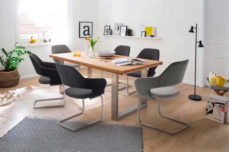 Nojatuoli Dromara, Musta