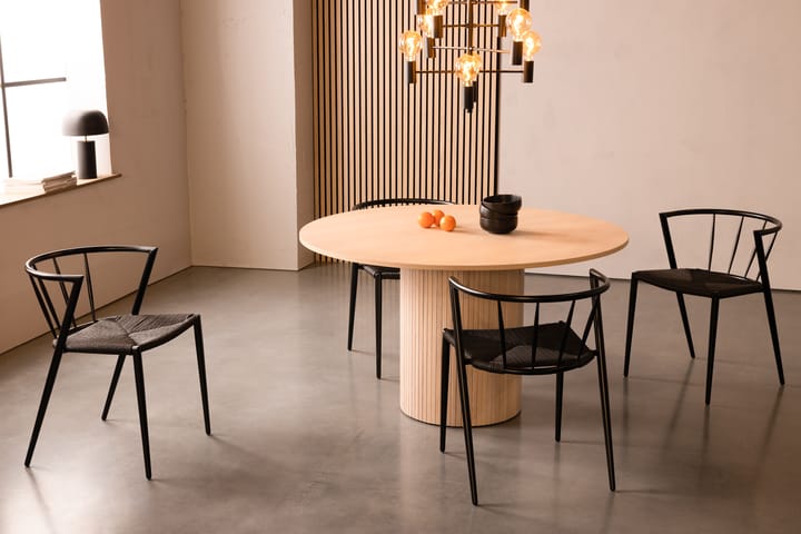Ruokatuoli Radella - Musta - Ruokapöydän tuolit - Meikkituoli - Käsinojallinen tuoli