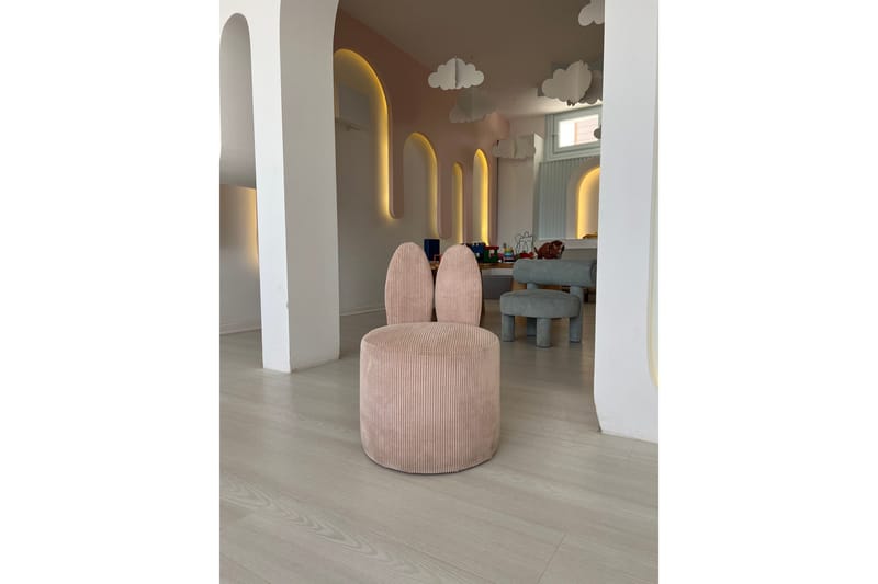 Tavsan Nojatuoli, Roosa