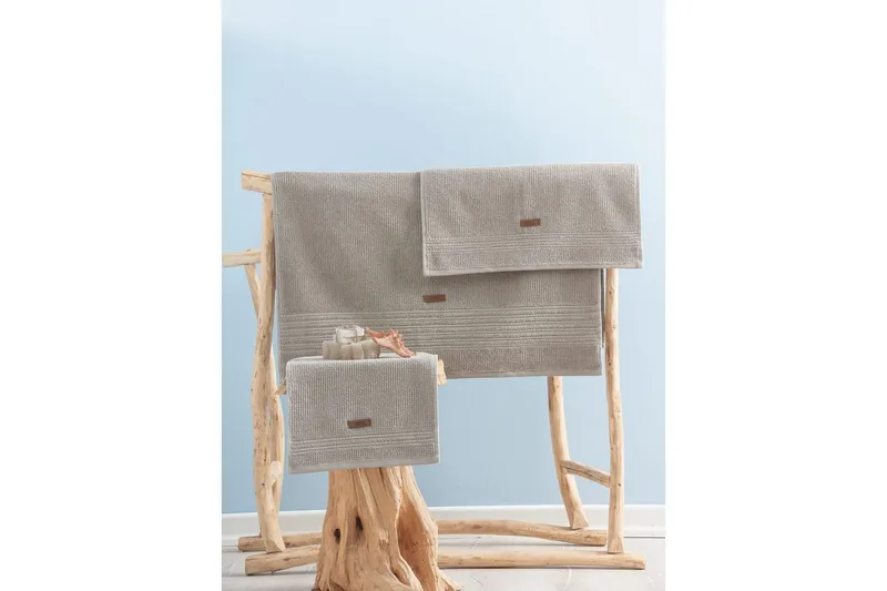 Pyyhesetti (3 osaa) Hyvinvointi Beige - Beige - Kodintekstiilit & matot - Kylpyhuonetekstiilit - Pyyhe