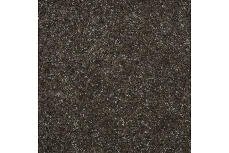 Itsekiinnittyvät porrasmatot 15 kpl vaaleanruskea 65x21x4 cm - Kodintekstiilit & matot - Matto - Erikoismatto - Porrasmatto