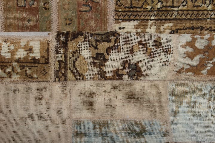 Käsinsolmittu Tilkkumatto Villa/Lanka Moniväri 169x235cm - Monivärinen - Käsintehdyt matot - Patchwork-matto