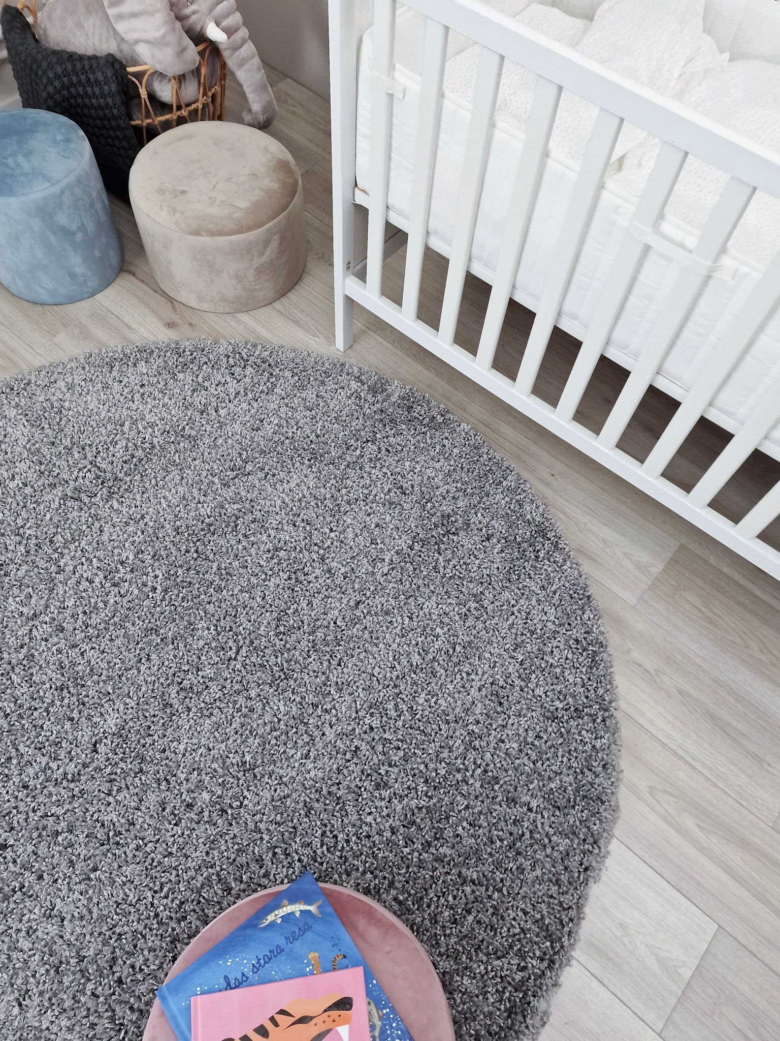 Lounge nukkamatto pyöreä 160 cm - Hopea - Kodintekstiilit & matot - Matto - Moderni matto - Nukkamatto