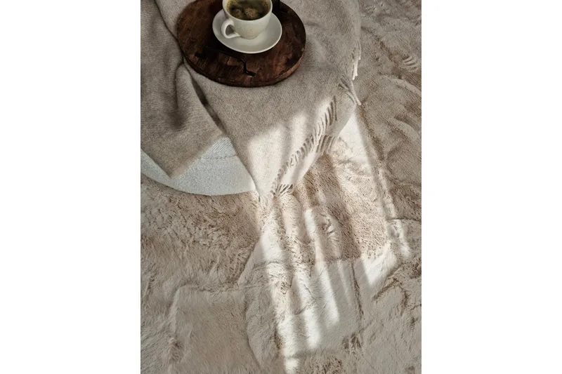 Heaven Deluxe Matto 140x200 cm - Luonnonväri - Kodintekstiilit & matot - Matto - Moderni matto - Nukkamatto