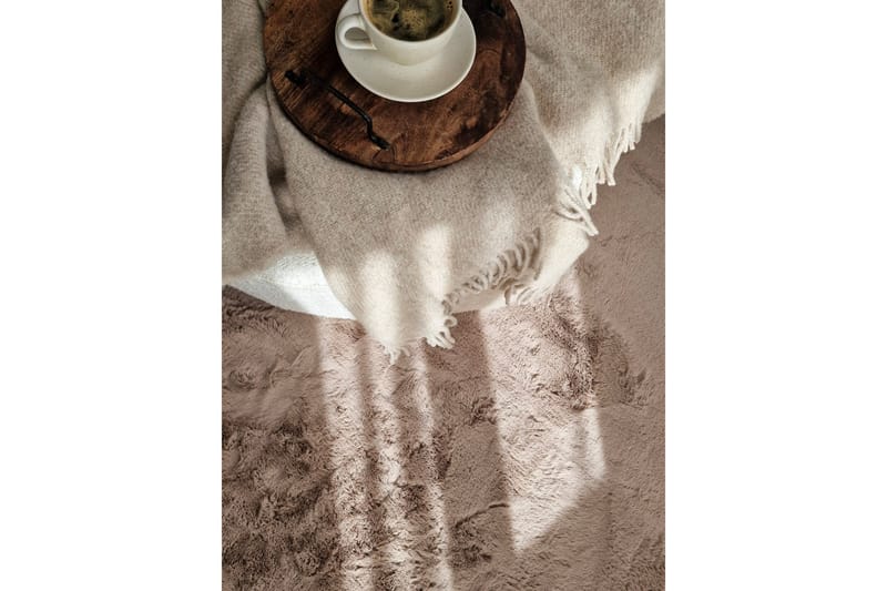 Heaven Deluxe Matto 140x200 cm - Taupe - Kodintekstiilit & matot - Matto - Moderni matto - Nukkamatto