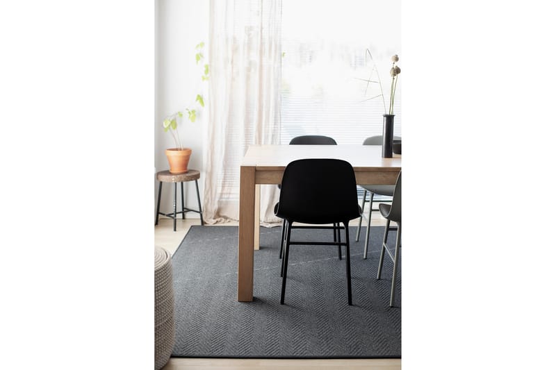 Matto Elsa 80x250 cm Musta - VM Carpet - Kodintekstiilit & matot - Matto - Moderni matto - Villamatto