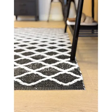 Muovimatto Hilma Wave - 150x220 cm, Musta - Kodintekstiilit & matot - Matto - Moderni matto - Wilton-matto