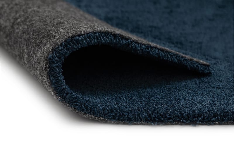 Nukkamatto Feel 240x340 cm Sininen - Sininen - Kodintekstiilit & matot - Matto - Moderni matto - Nukkamatto