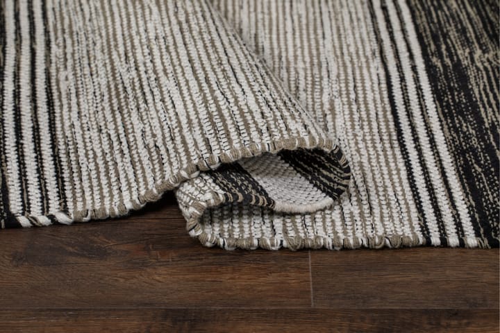 Matto Vindö 135x195 cm Musta - Musta - Wilton-matto - Pienet matot - Kuviollinen matto & värikäs matto