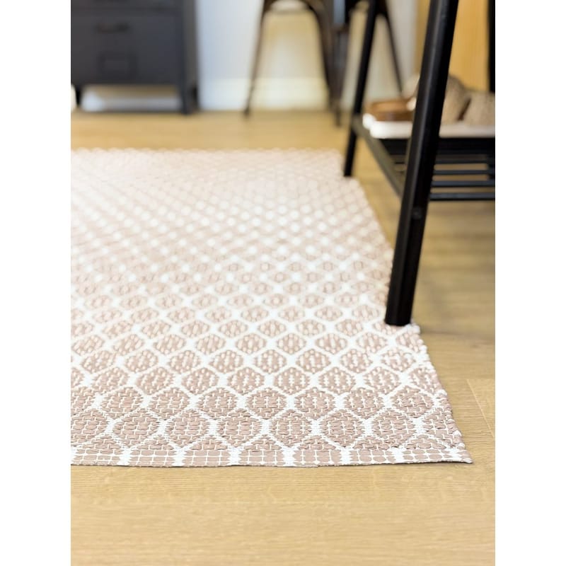 Muovimatto Hilma Link - 70x250 cm, Vaaleanpunainen - Kodintekstiilit & matot - Matto - Ulkomatto - Parvekematto & terassimatto