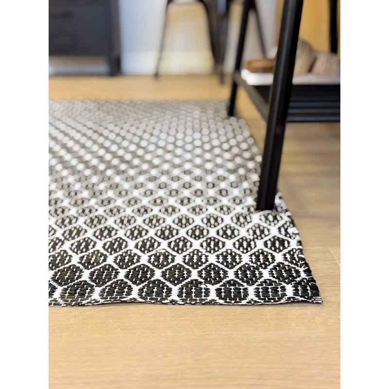 Muovimatto Hilma Link - 70x300 cm, Musta - Kodintekstiilit & matot - Matto - Ulkomatto - Parvekematto & terassimatto