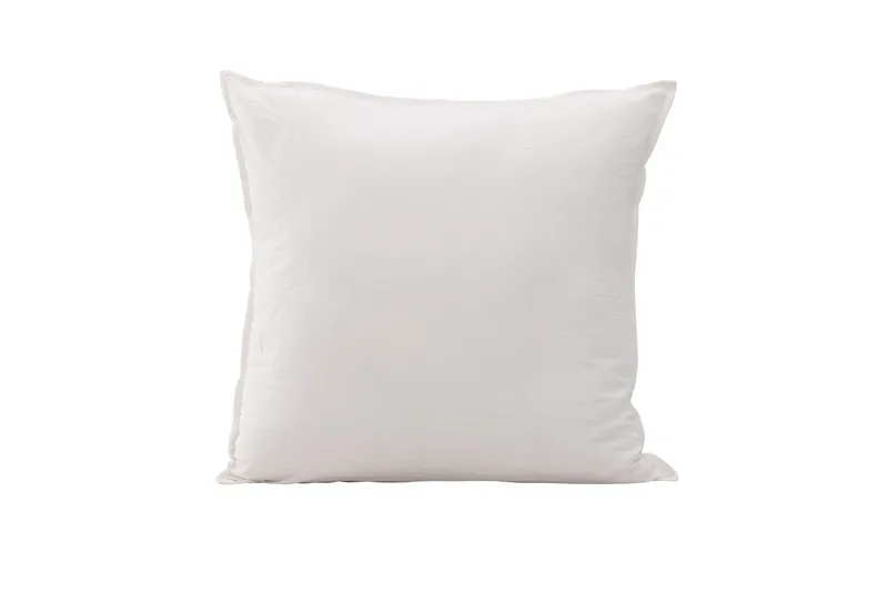 Ronja Tyynynpäällinen, Valkoinen